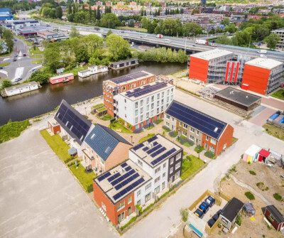 Loading loskade – Van Wijnen